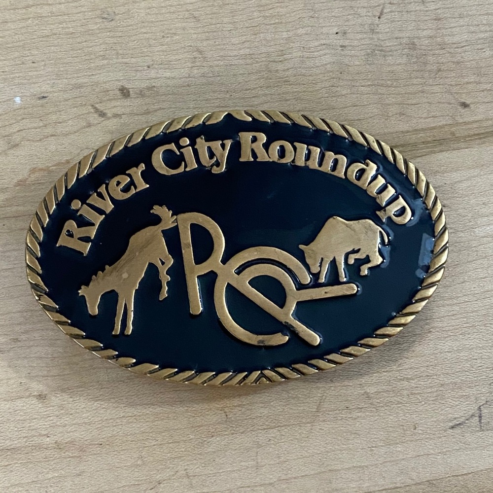 Vintage 1982 River City Roundup Belt Buckle Tapco Gold Tone Black Enamel‎ Rodeo